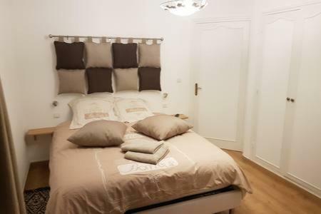 Appartamento 23 Rue Jean Amade Céret Esterno foto