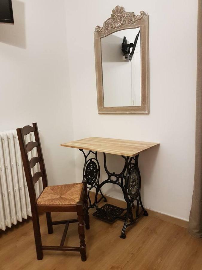 Appartamento 23 Rue Jean Amade Céret Esterno foto